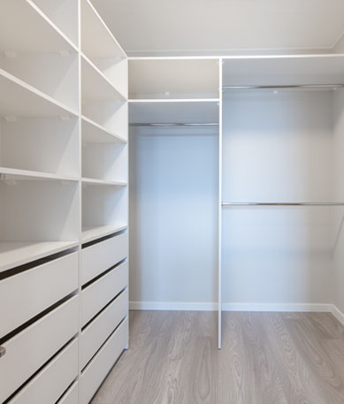 services-storage-parallax